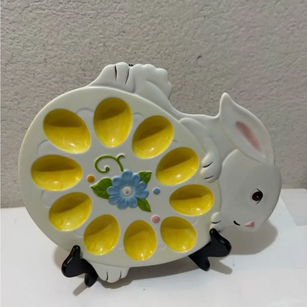 Pier 1 imports Easter 3D bunny egg plate 11” x 9” deviled egg serving
